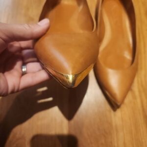 Alexander McQueen tan leather gold tip pointed skimmer flats